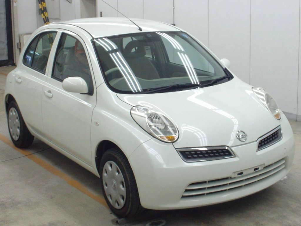 Nissan march 2008